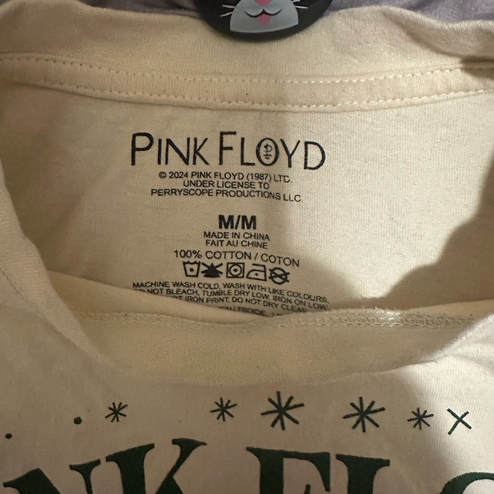 Pink Floyd Cream Tee with Green Design - Picture 3 of 3